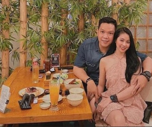 Vụ bé 8 tuổi bị bạo hành tử vong: Tin nhắn được cho là của bố ruột nạn nhân trả lời hỏi thăm về con, tự tin vào 'kết quả giám định'