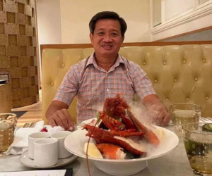 Bị dân mạng 'cà khịa' bữa tối cuối năm có tôm hùm, ông Đoàn Ngọc Hải đáp trả thẳng thắn: Nên sống thật, không nên sống 2 mặt