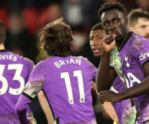 Thắng nhọc phút bù giờ thứ 6, Tottenham áp sát Top 4