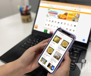 Nỗi lo chợ Tết: Sướng mua đồ online, khổ vì shipper kiệt sức