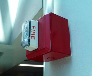 Thiết bị báo cháy không hoạt động, hỏa hoạn làm ít nhất 13 người chết