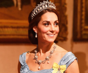 Tước hiệu tương lai của Kate khác gì so với Nữ hoàng Elizabeth II và Camilla?