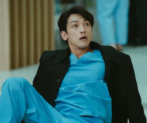 Quá nhập vai 'Bác sĩ ma', Bi Rain về nhà nóng nảy khiến bà xã Kim Tae Hee tức giận đến mức cãi nhau
