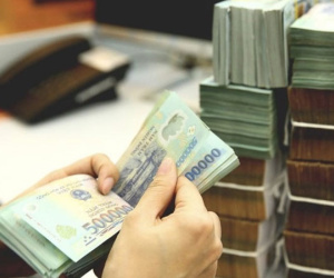 Lãi suất sốt nóng, Ngân hàng Nhà nước quyết định 'ra tay'