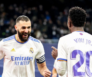 'Song sát' Benzema - Vinicius giúp Real hủy diệt Bầy dơi