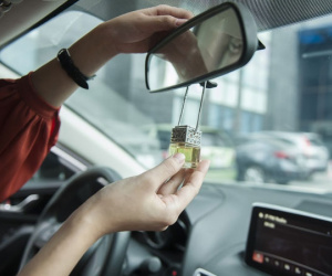 Nên sắm những trang thiết bị gì khi đi xe ô tô ngày Tết?