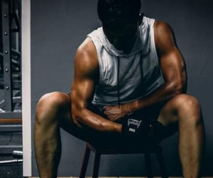 4 cách tập thể hình sai khiến khả năng miễn dịch của cơ thể yếu đi và làm chậm quá trình tăng cơ của bạn