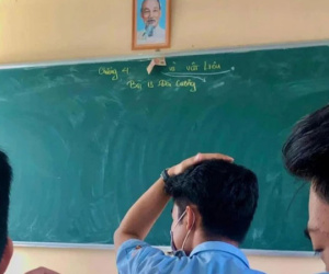 Thầy giáo để 200 nghìn lên bảng và những đường vẽ lạ, học trò nhìn kỹ mới hiểu dụng ý thực tế