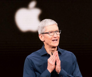 CEO Tim Cook nhận thù lao cao hơn nhân viên 1.447 lần