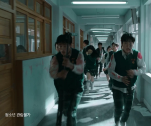 Bom tấn Hàn Quốc 'Ngôi trường xác sống' tung trailer đẫm máu, hứa hẹn ăn đứt cả 'Alive' của Yoo Ah In