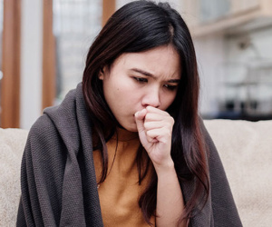 Đặc điểm của cơn ho cảnh báo ung thư, không phải Covid-19