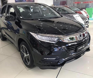 Cận Tết Nguyên đán, ô tô tiếp tục giảm giá sâu vài trăm triệu đồng
