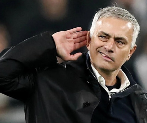 Đội bóng thi đấu bạc nhược, BLĐ Roma có quyết định bất ngờ về tương lai Jose Mourinho