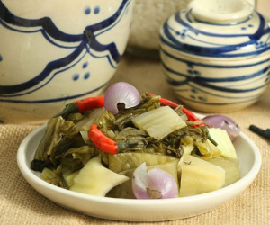 Cả 2 đứa trẻ trong gia đình cùng mắc K gan, BS chỉ ra 'thủ phạm' là 2 loại thực phẩm thường xuyên xuất hiện trên mâm cơm của người Việt