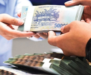 Đồng loạt tăng lãi suất huy động, hút tiền cuối năm trong dân