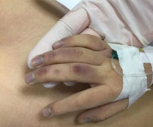 Dùng đũa, thanh tre, cán chổi đánh con gái 6 tuổi tử vong trong lúc dạy bé học: Người bố bị đề nghị truy tố khung 7-14 năm tù