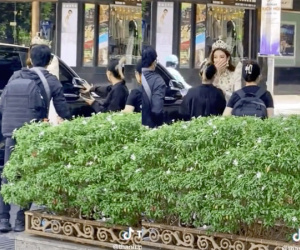 Hoa hậu Thùy Tiên gặp sự cố 'dở khóc dở cười' trong ngày đầu xuống phố