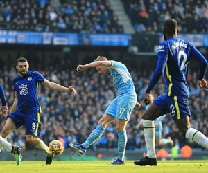 Chelsea bất lực để Man City thắng trận thứ 12 liên tiếp