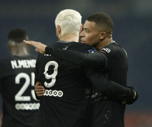 Mbappe nổ súng, PSG băng băng về đích
