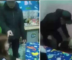 Chồng tóm sống vợ ngoại tình trong phòng trọ, vừa đánh vừa hét lên bất lực: 'Con cái ở nhà 4 đứa...'