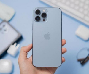 Người dùng Apple tức giận khi tính năng khử tiếng ồn cuộc gọi bị cắt ở dòng iPhone 13