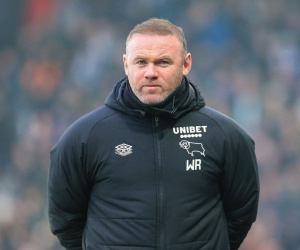 Rooney sẵn sàng thay Benitez dẫn dắt Everton