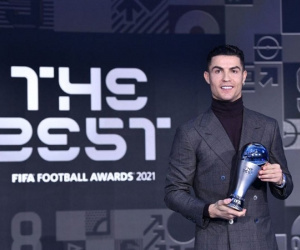Tấn tần tật về những giải thưởng tại FIFA The Best 2021: Lewandowski vượt mặt Messi, Ronaldo nhận giải đặc biệt, mãn nhãn bàn thắng đẹp nhất