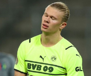 Haaland lập công, Dortmund vẫn bị loại khỏi Cúp Quốc gia Đức