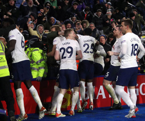 Tottenham thắng ngược không tưởng trong 3 phút bù giờ