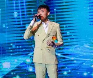 Hồ Văn Cường rút tên khỏi show diễn sau khi phía ban tổ chức dính 'phốt', fan đồng loạt đòi trả tiền lại
