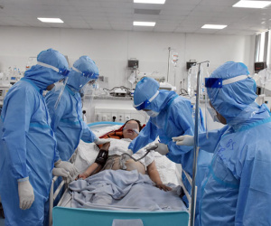 Sản phụ 19 tuổi mắc Covid-19 ngưng tim nguy kịch được cứu sống