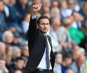 Thêm một HLV ở Ngoại hạng Anh bị sa thải, cờ đến tay Lampard