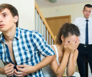 Bi kịch gia đình gây sốc một thế hệ: Chồng đi làm về bắt quả tang vợ và con trai loạn luân
