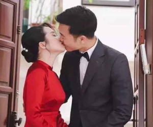 Nhan sắc vợ Xuân Trường thế nào giữa thông tin mang thai?