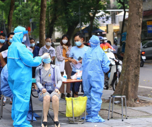 Hà Nội thêm gần 3.000 ca mắc Covid-19 mới, 696 ca ngoài cộng đồng
