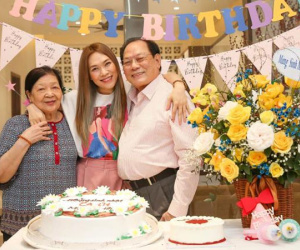 Mỹ Tâm nhí nhảnh hết cỡ, đón sinh nhật bên đại gia đình
