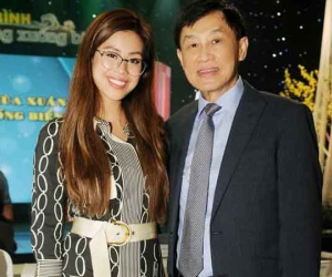 Tỷ phú Johnathan Hạnh Nguyễn hiếm hoi hé lộ về việc lấy chồng của con gái - tiểu thư Tiên Nguyễn