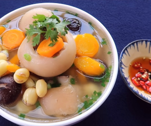 Canh măng móng giò 'ngon cực' nhưng 'độc vô cùng' với những người sau