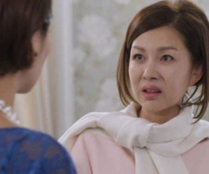 Ngay sau khi sinh con, bố chồng thưởng 'nóng' cho tôi 500 triệu và phản ứng của mẹ chồng khiến tôi choáng váng