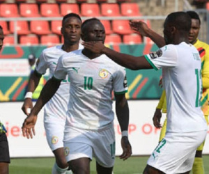Sadio Mane nối gót Salah đưa Senegal vào bán kết CAN 2021