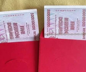 Lì xì sớm cho cháu tận '5 tỷ', người đàn ông bị 'ném đá' vì lý do khó ngờ