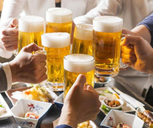 Uống rượu bia quá đà, cẩn trọng viêm tụy cấp