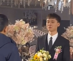 Chú rể bất ngờ òa khóc nức nở giữa lễ đường, phản ứng của cô dâu trái ngược khiến quan khách bất ngờ