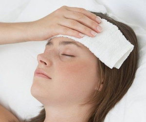 Khi sốt cao, bạn nên chườm ấm hay chườm lạnh?