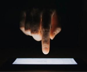 Cảnh báo cực kỳ nghiêm trọng: Hàng tỷ người dùng iPhone đã bị hack