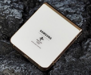 Samsung ra mắt Galaxy Z Flip3 phiên bản Olympics