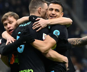 Sanchez giúp Inter loại Roma của thầy cũ Mourinho ở Coppa Italia