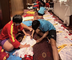 ĐT nữ Việt Nam làm việc ý nghĩa trước khi 'mang vé World Cup' về nước