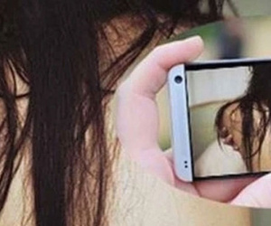 Trộm clip 'nóng', tống tiền người yêu cũ của bạn thân