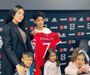 Con trai Ronaldo ký hợp đồng với MU, được trao áo số 7 huyền thoại